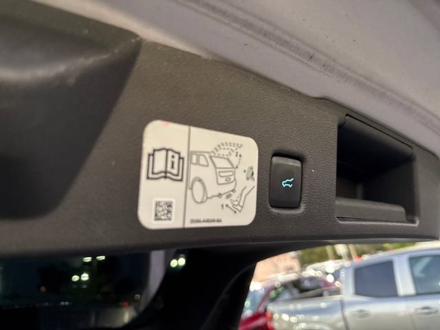 Used 2020 Ford Escape SEL image 35