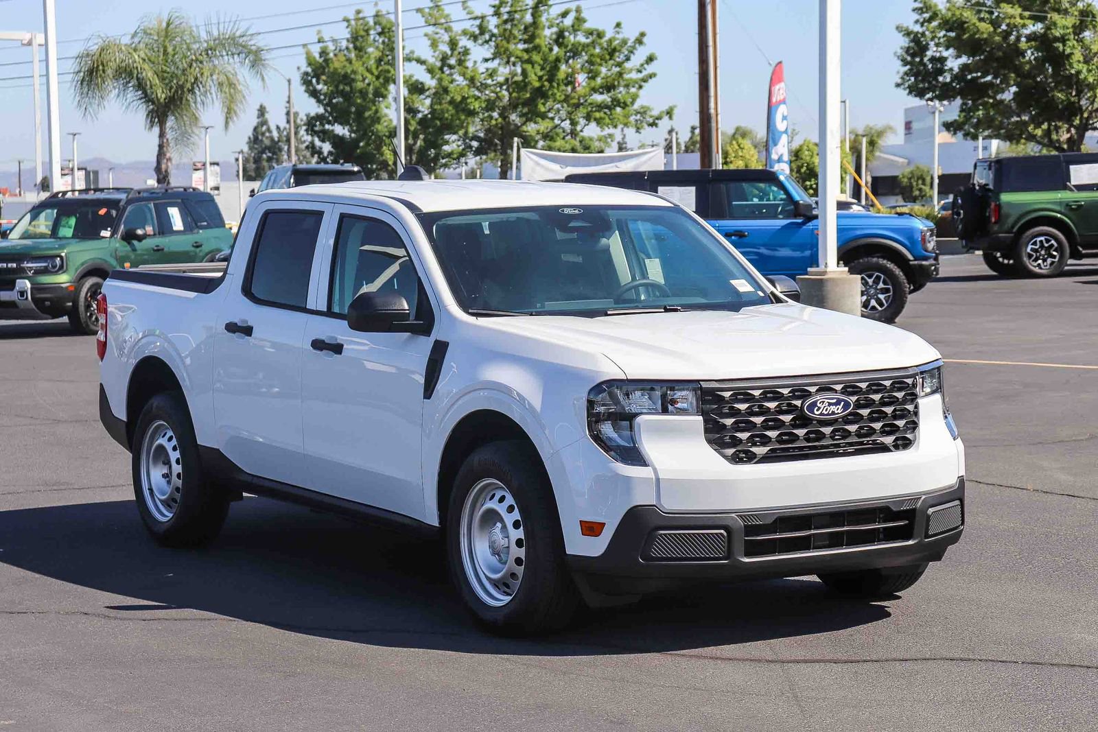 New 2026 Ford Maverick XL w/ Equipment Group 101A AWD/4WD image 3