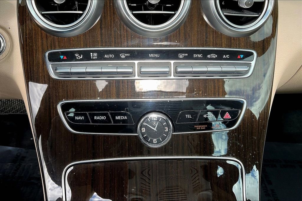 Used 2021 Mercedes-Benz C 300 4MATIC Sedan w/ Premium Package image 15