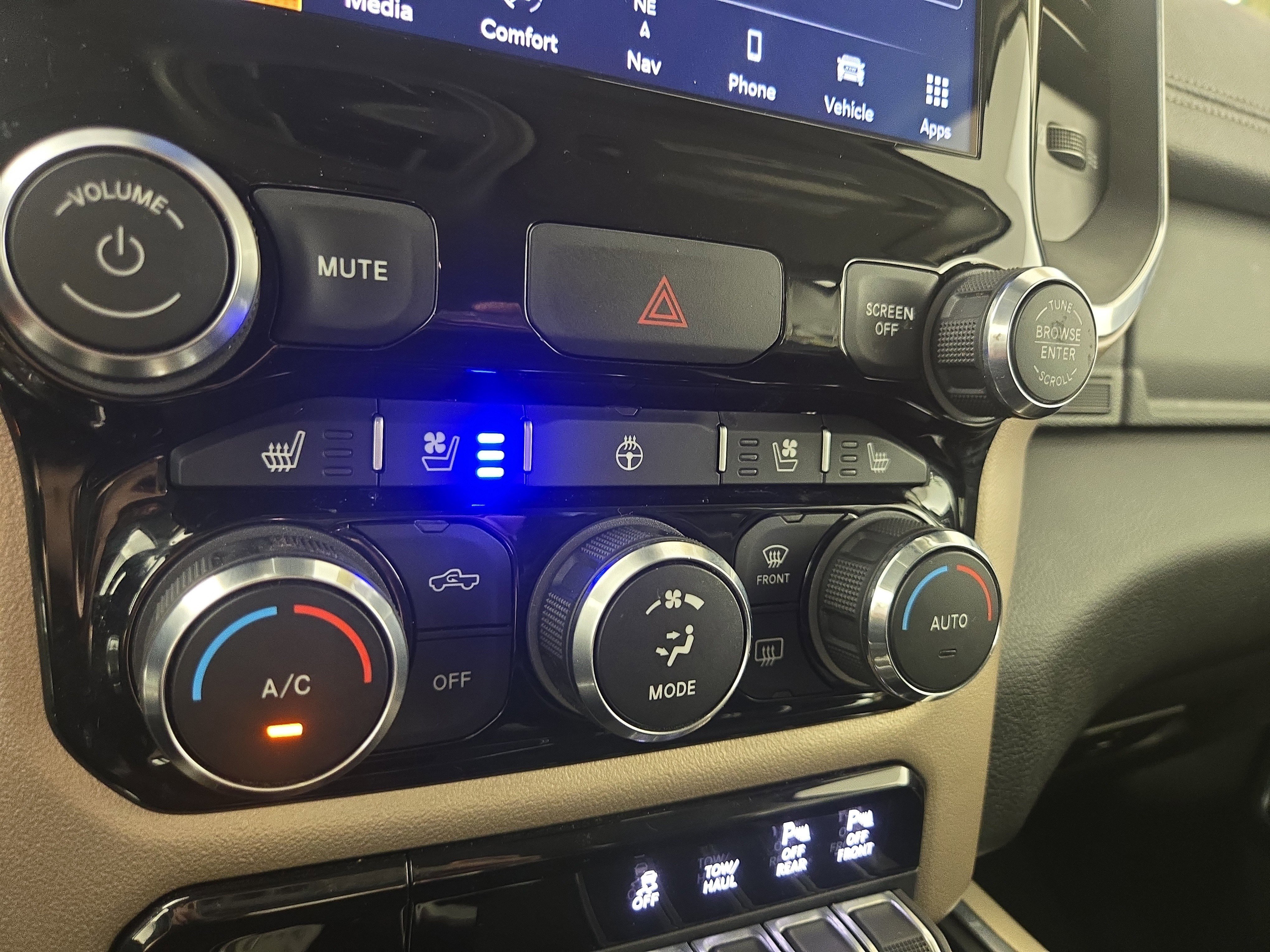 Used 2022 RAM 1500 Laramie image 26