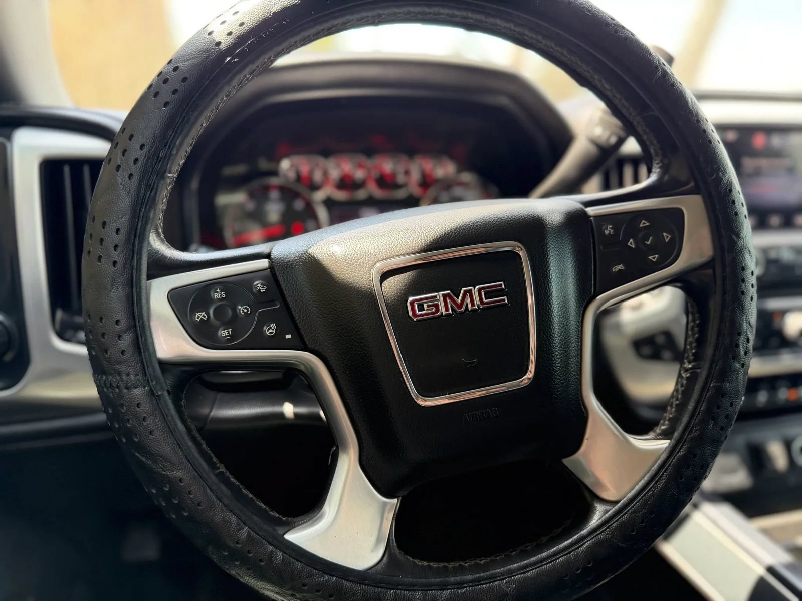 Used 2014 GMC Sierra 1500 SLT AWD/4WD image 40
