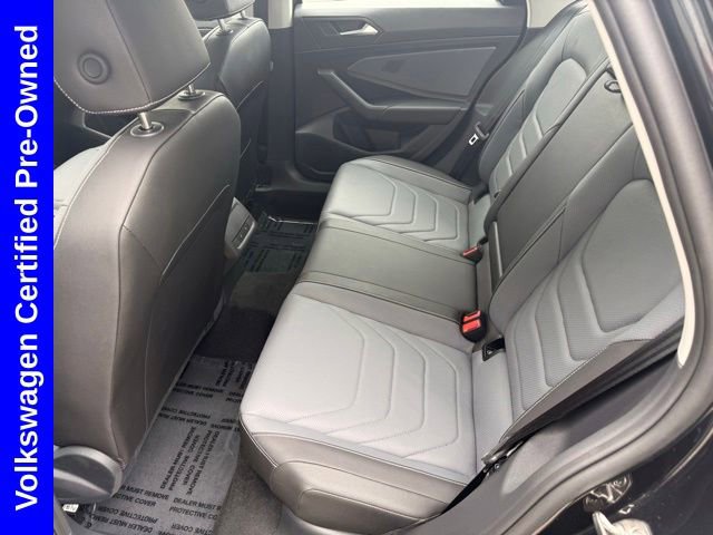 Used 2025 Volkswagen Jetta SEL FWD image 18
