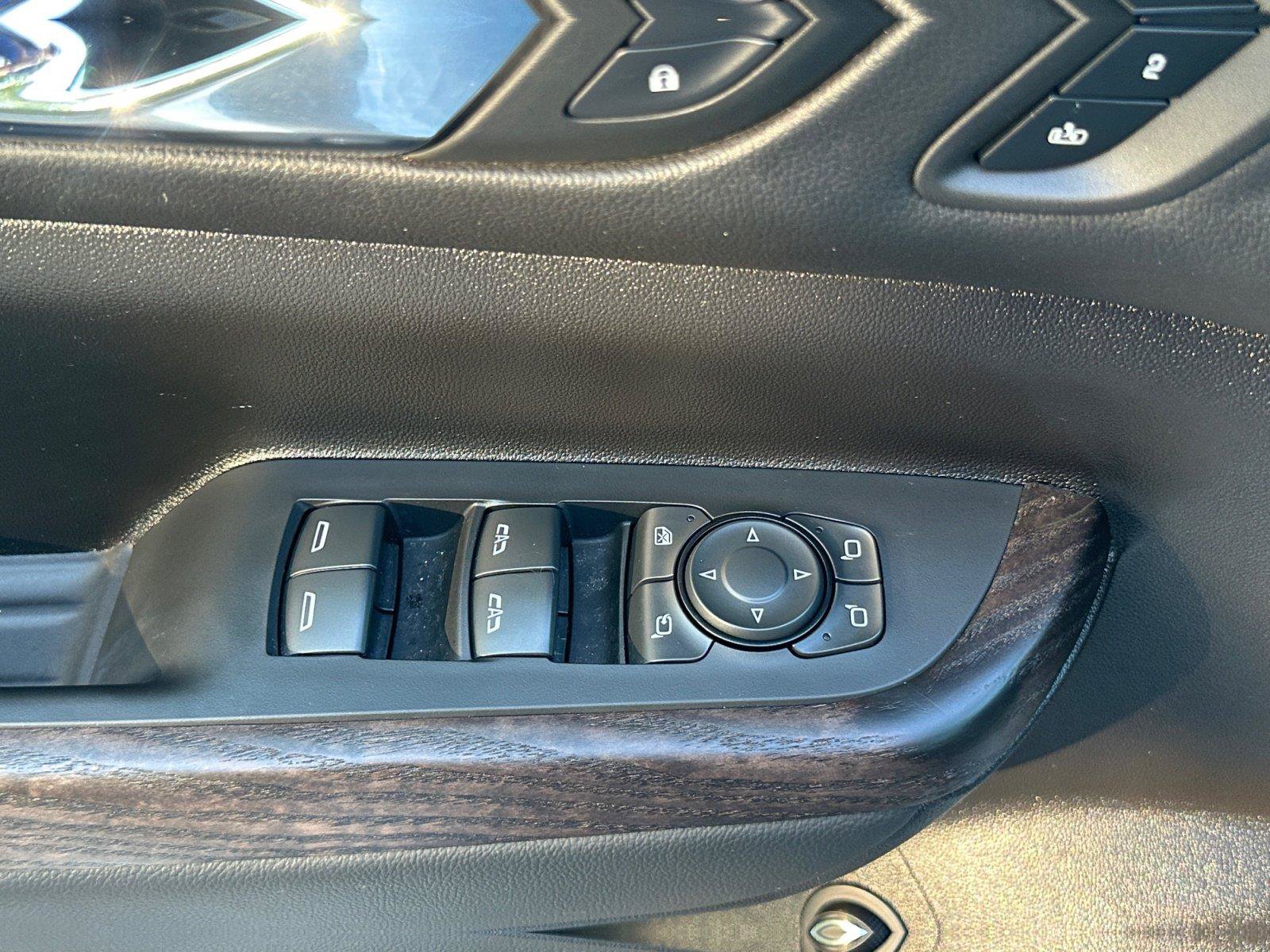 Used 2023 GMC Acadia Denali w/ Denali Ultimate Package AWD/4WD image 14