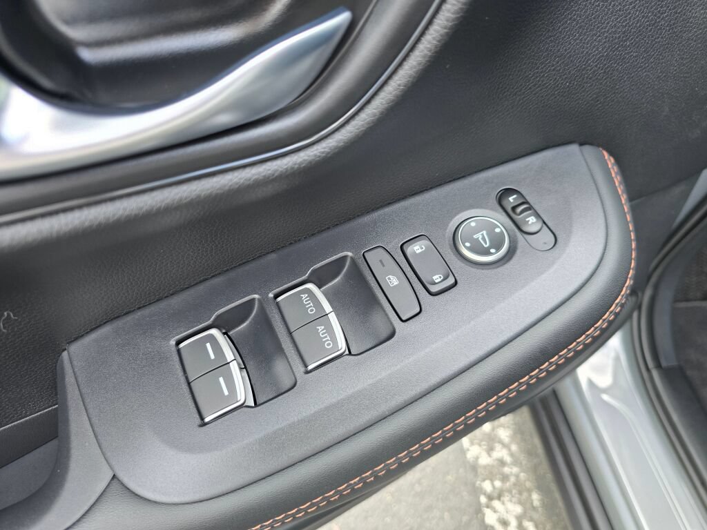 Certified 2027 Honda HR-V Sport image 16