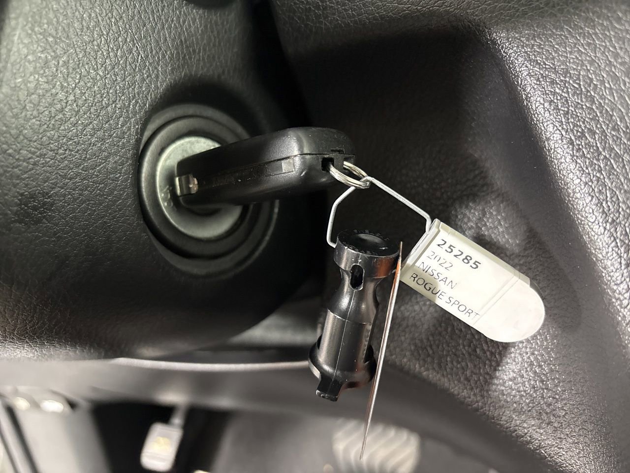 Used 2022 Nissan Rogue Sport S image 14