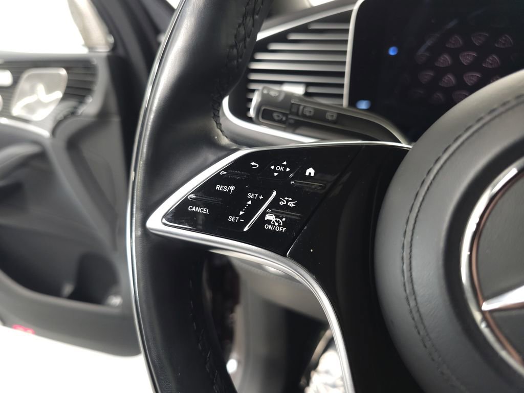 Used 2024 Mercedes-Benz Maybach GLS 600 4MATIC image 11