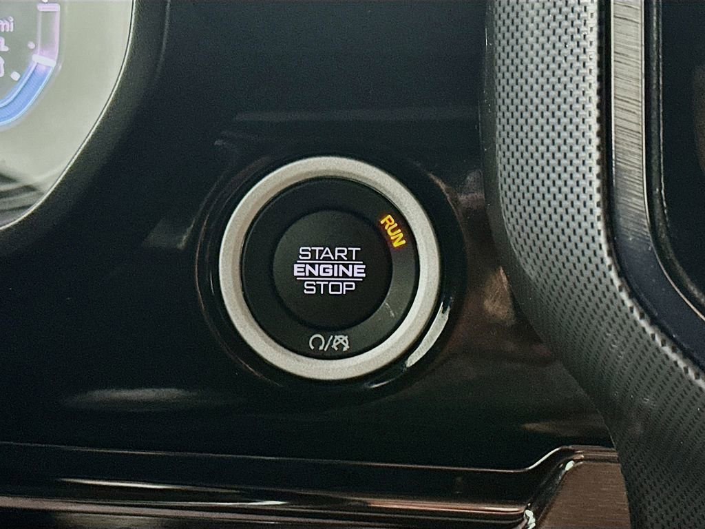 Used 2025 RAM 1500 Limited image 28