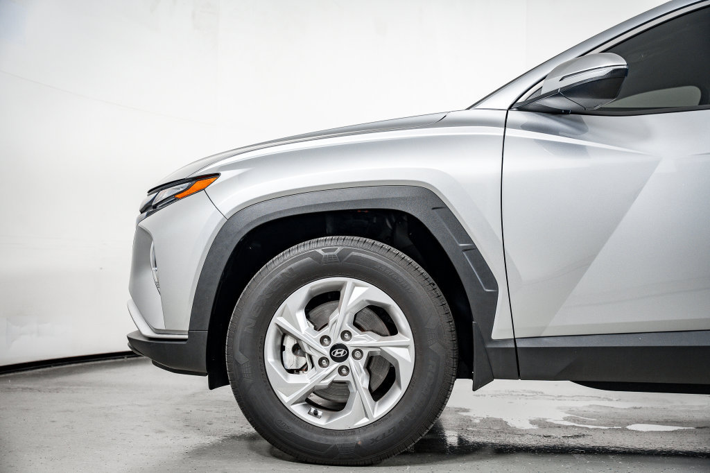 Certified 2023 Hyundai Tucson SEL AWD/4WD image 16