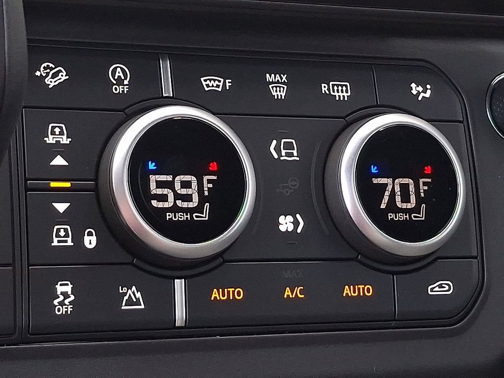 New 2026 Land Rover Defender 110 S AWD/4WD image 14