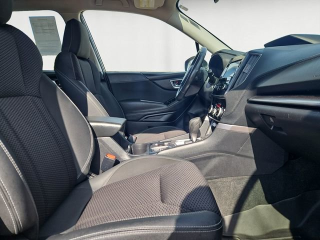 Used 2023 Subaru Forester Premium image 15