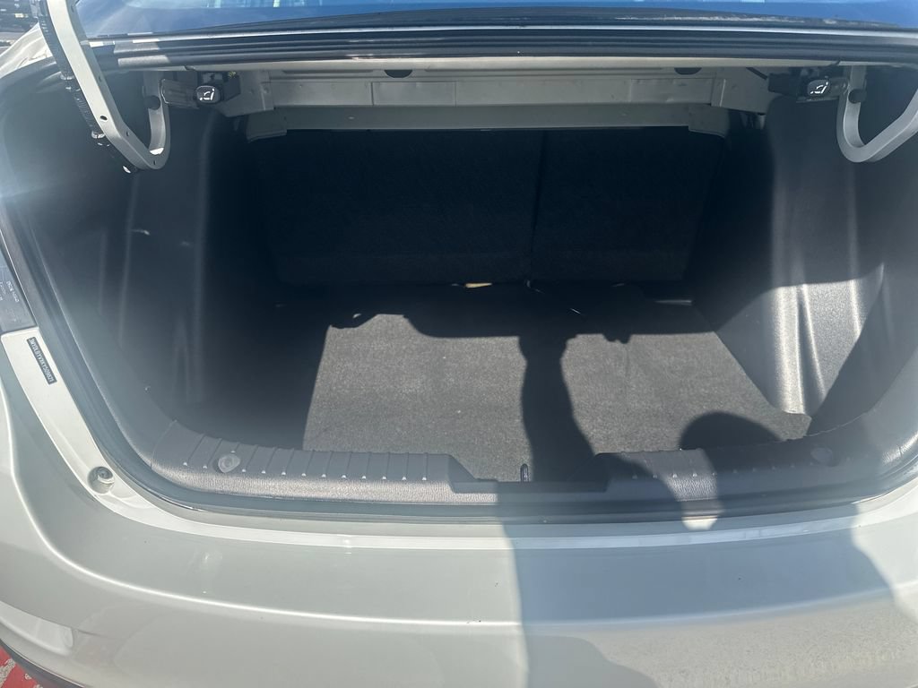 Used 2019 Toyota Yaris LE FWD image 20