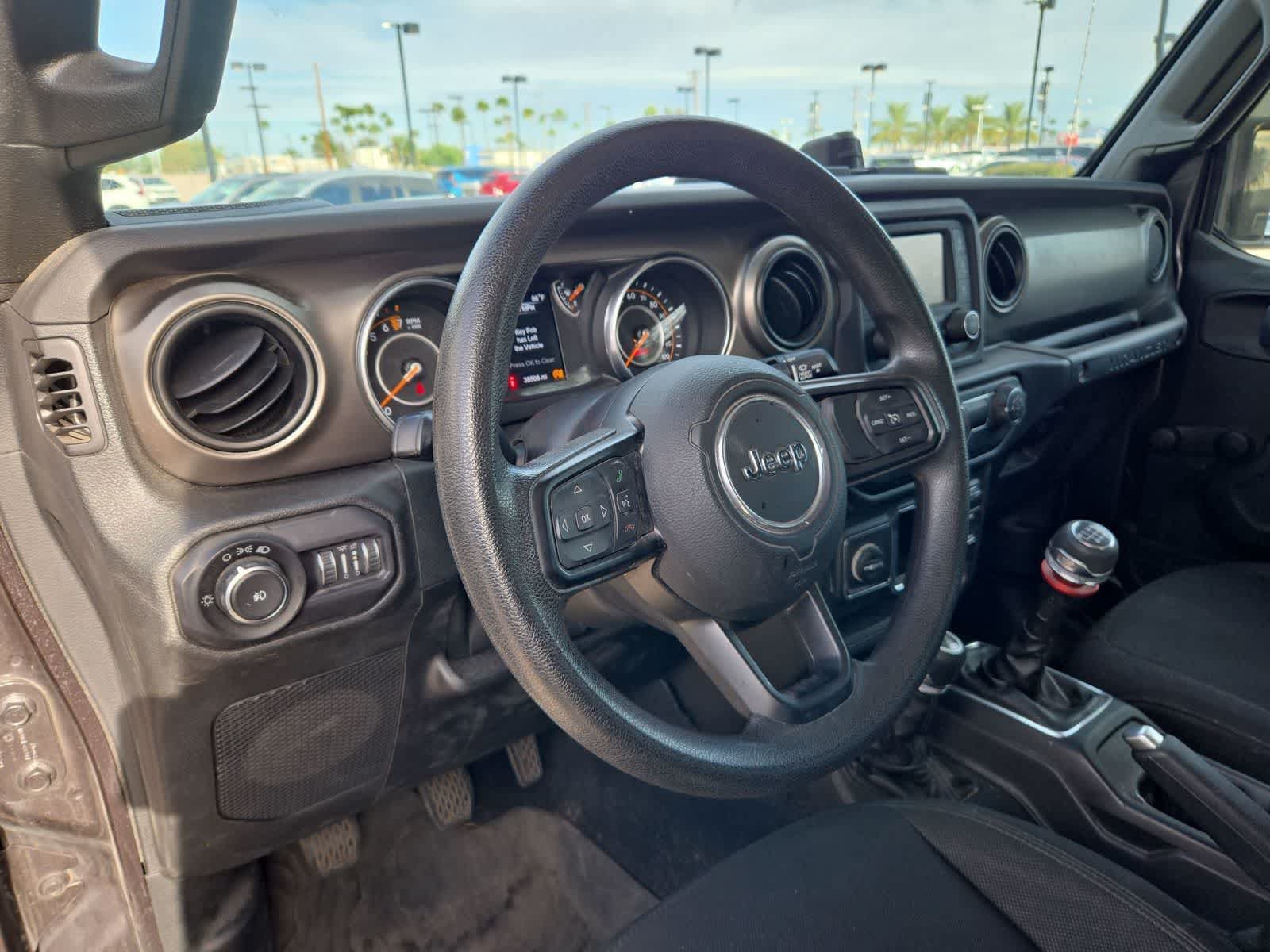 Used 2018 Jeep Wrangler Unlimited Sport AWD/4WD image 10