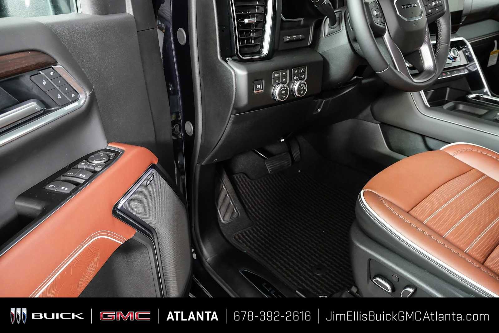 New 2026 GMC Sierra 2500 Denali Ultimate AWD/4WD image 9