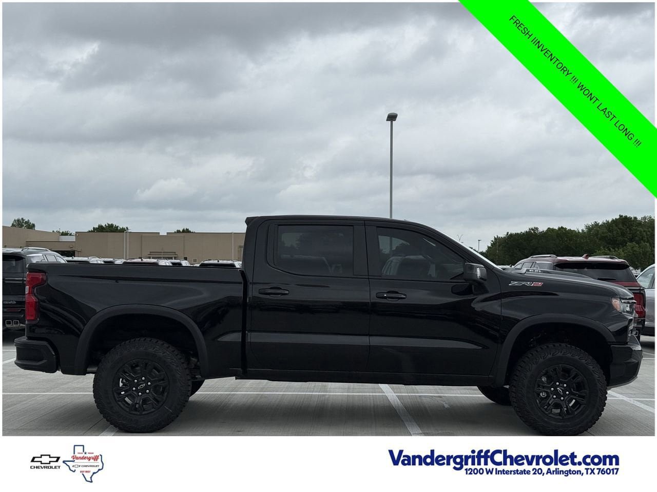 New 2026 Chevrolet Silverado 1500 ZR2 AWD/4WD image 3