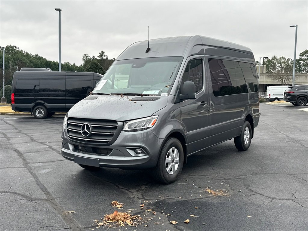Used 2023 Mercedes-Benz Sprinter 2500 image 3