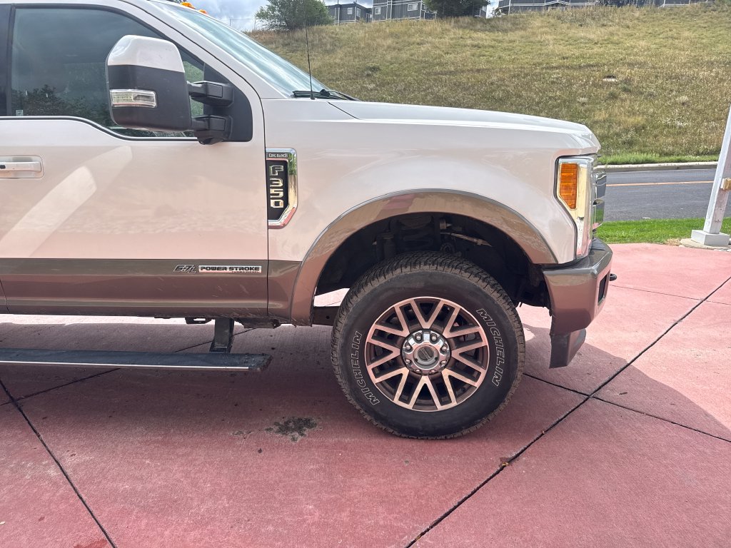 Used 2019 Ford F350 King Ranch w/ King Ranch Ultimate Package AWD/4WD image 33