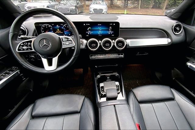 Used 2020 Mercedes-Benz GLB 250 4MATIC image 15