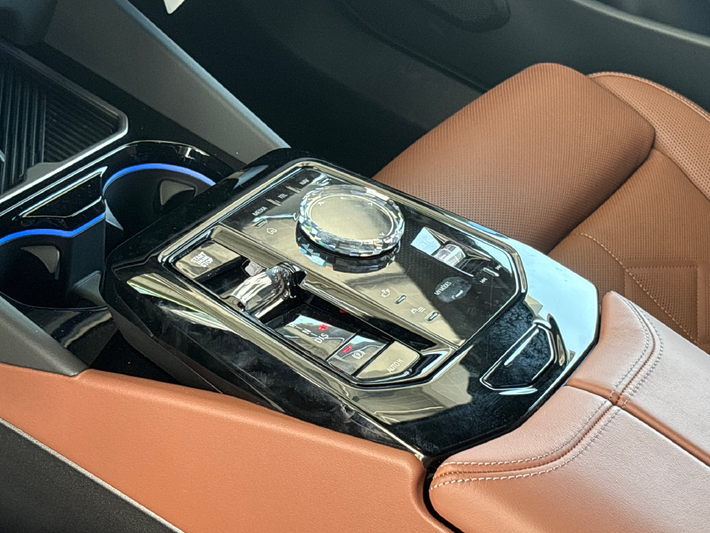 New 2026 BMW 530i w/ Executive Package RWD image 25