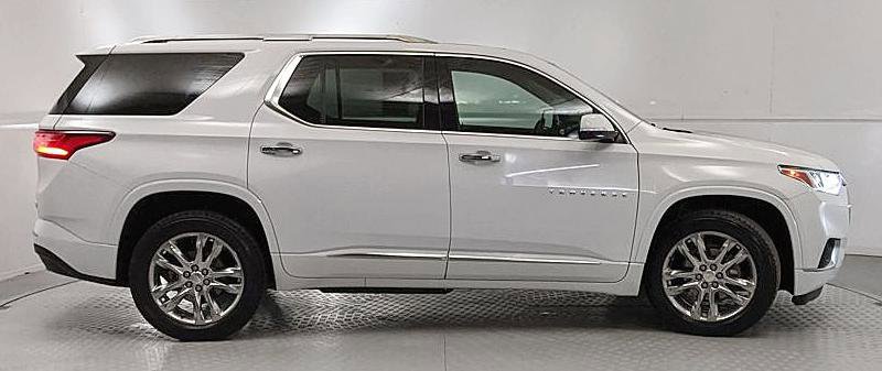 Used 2018 Chevrolet Traverse High Country image 2