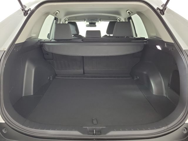 Used 2025 Toyota RAV4 XLE FWD image 10