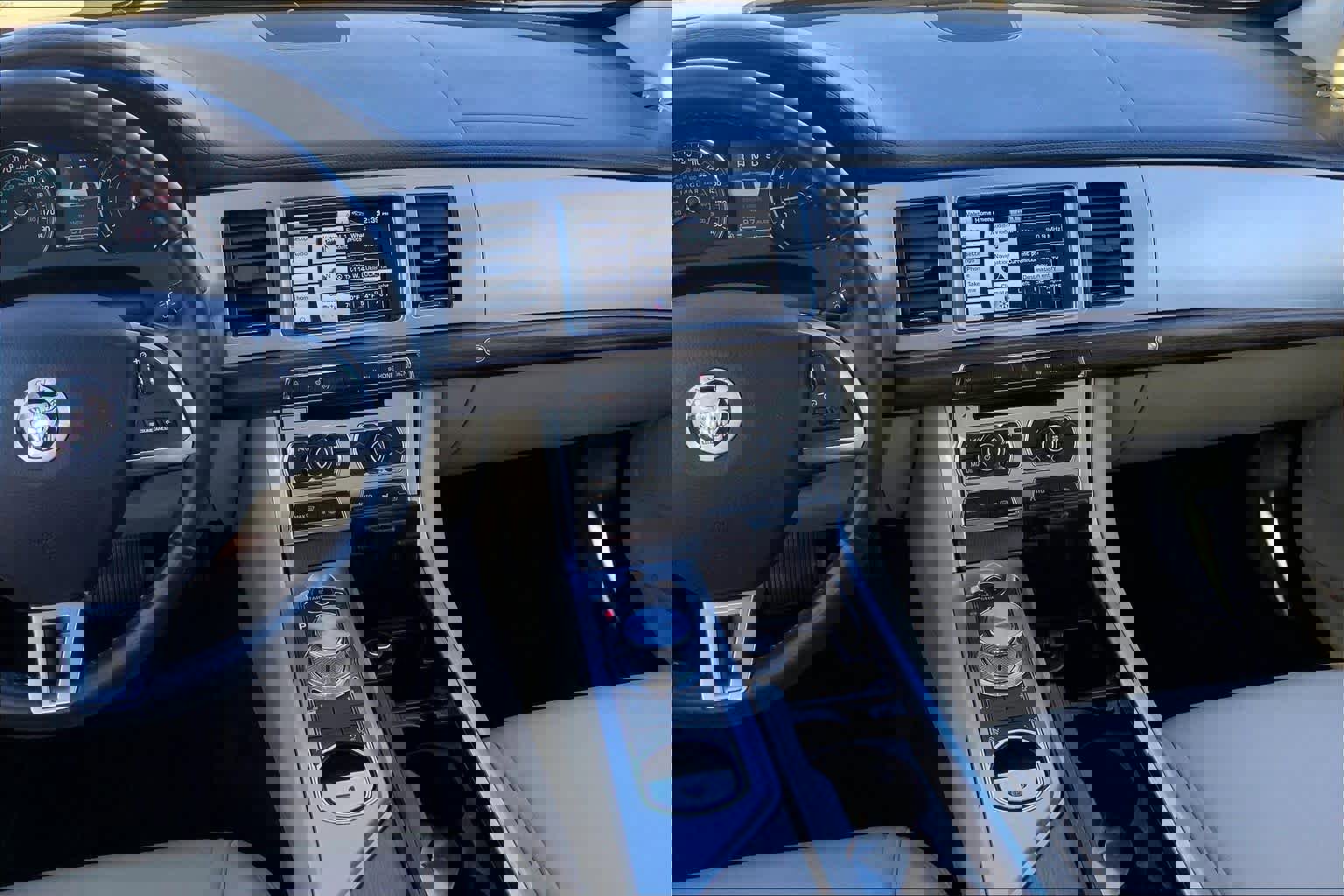 Used 2013 Jaguar XF 3.0 image 6