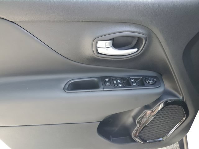 Used 2023 Jeep Renegade Altitude AWD/4WD image 50