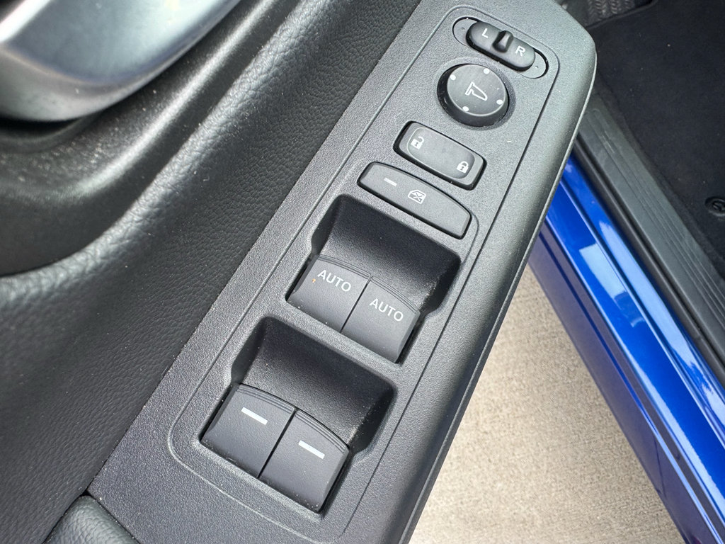 Used 2024 Honda CR-V Sport image 11