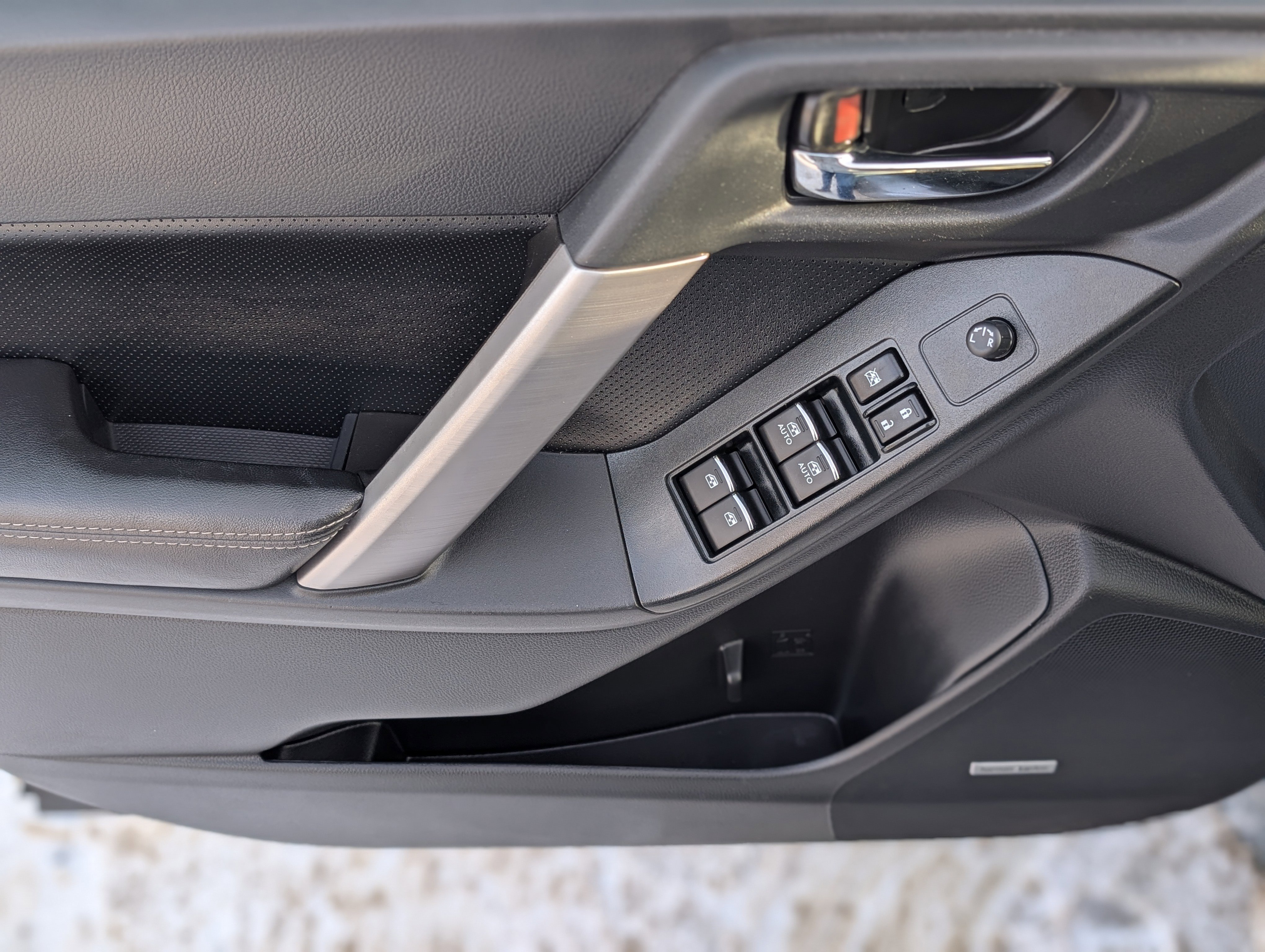 Used 2017 Subaru Forester 2.5i Limited image 30