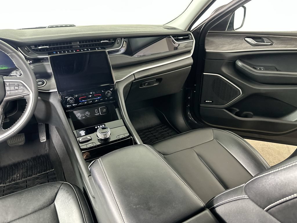 Used 2023 Jeep Grand Cherokee 4WD 4xe image 21