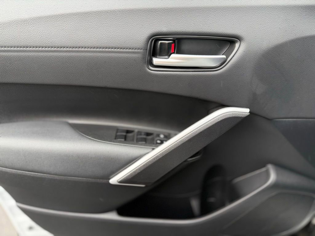 Certified 2022 Toyota Corolla Cross XLE w/ Convenience Package image 15