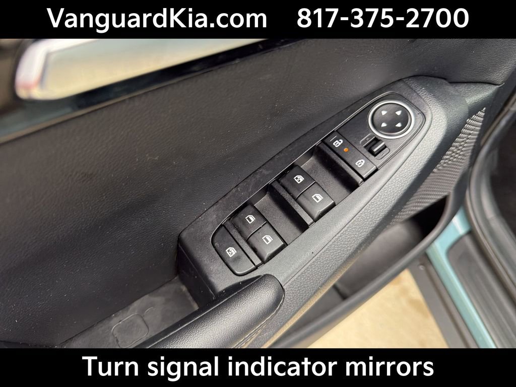 Certified 2026 Kia Seltos EX w/ EX Sunroof Package FWD image 17