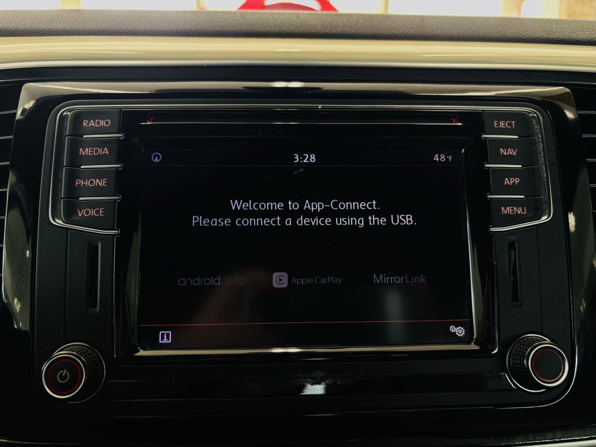 Used 2019 Volkswagen Beetle 2.0T Final Edition SEL FWD image 44