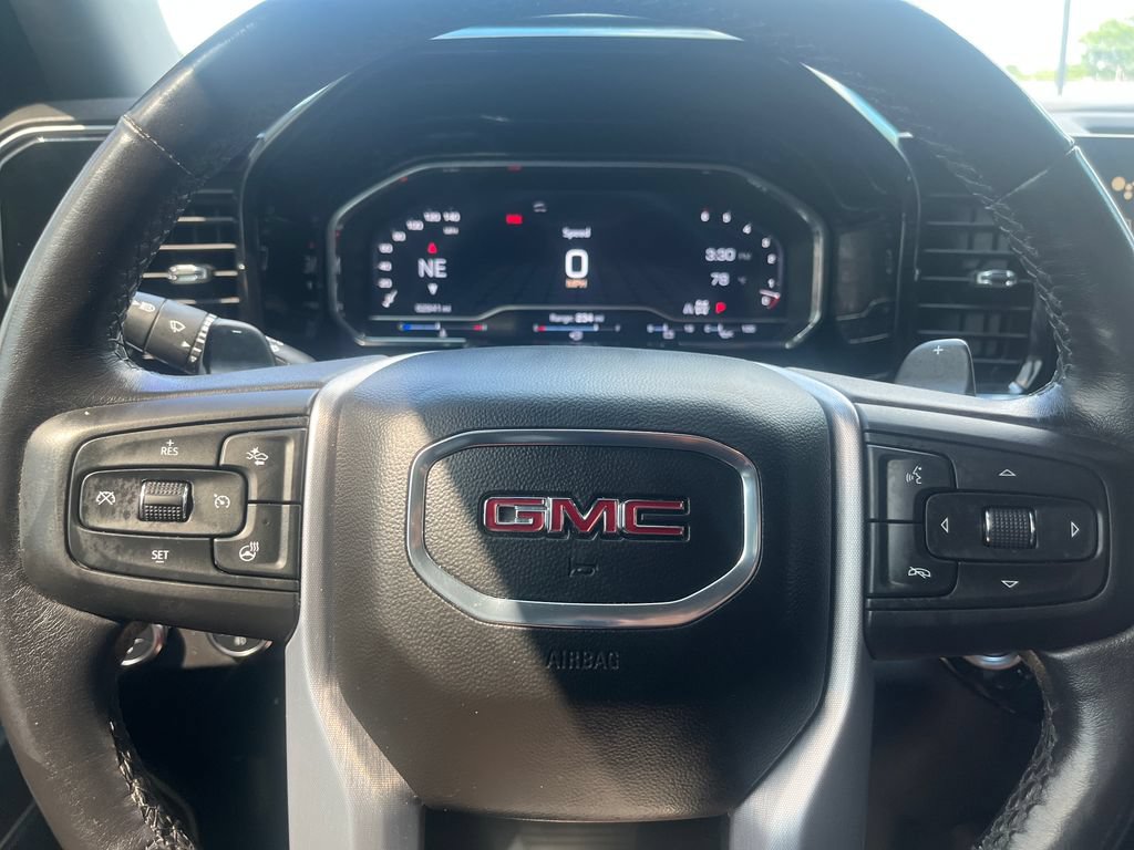 Used 2022 GMC Sierra 1500 SLT AWD/4WD image 47