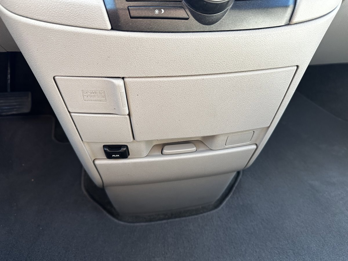 Used 2013 Honda Odyssey LX image 28