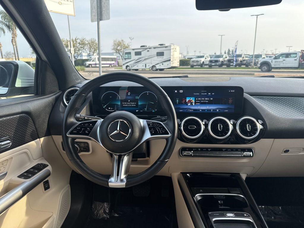 Used 2025 Mercedes-Benz GLA 250 4MATIC image 21