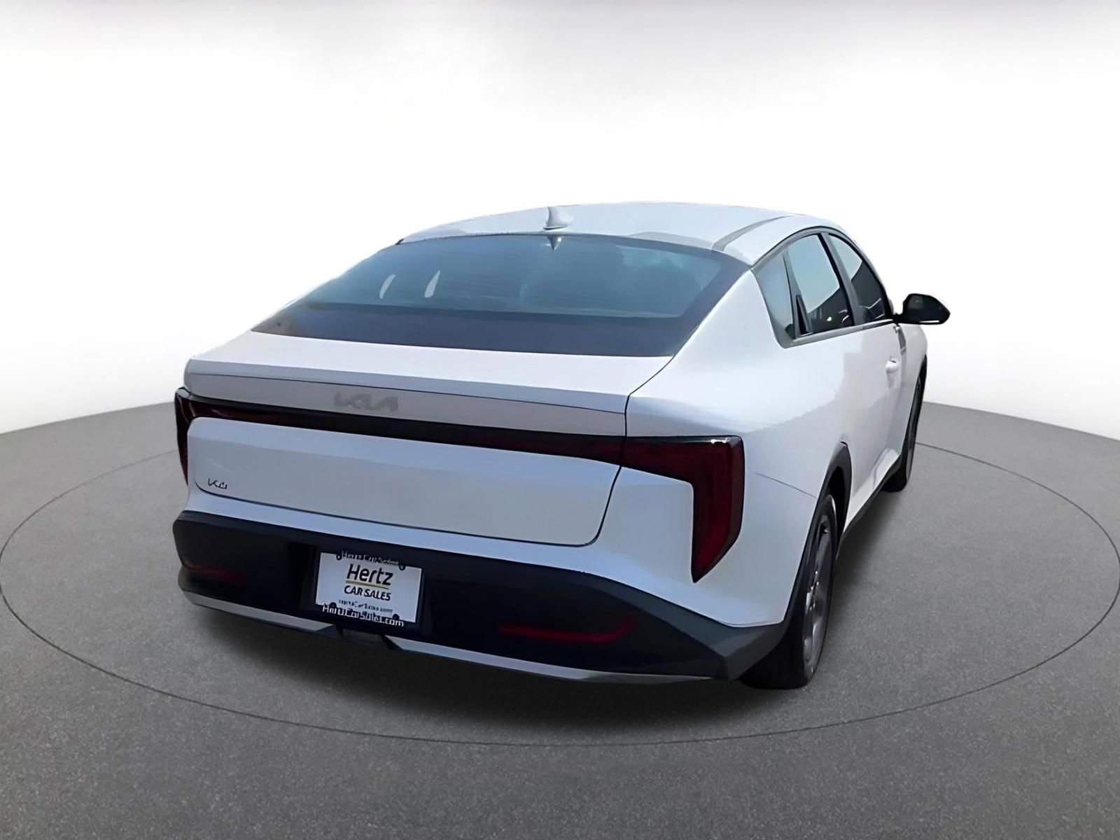 Used 2025 Kia K4 LXS image 6