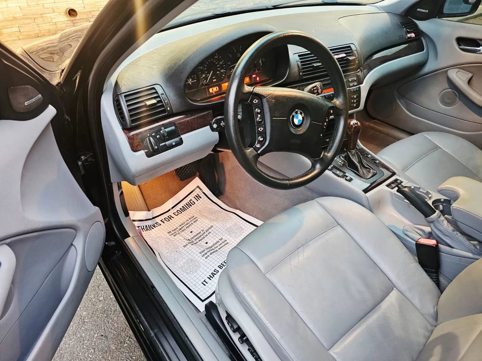 Used 2002 BMW 325xi Sedan image 9