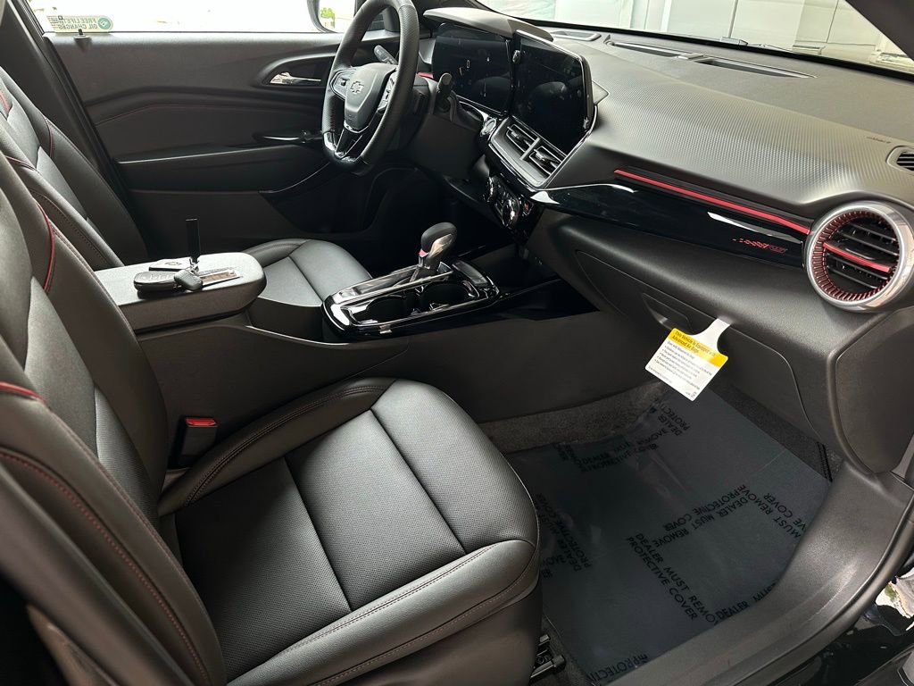 New 2026 Chevrolet Trax RS w/ Driver Confidence Package FWD image 16