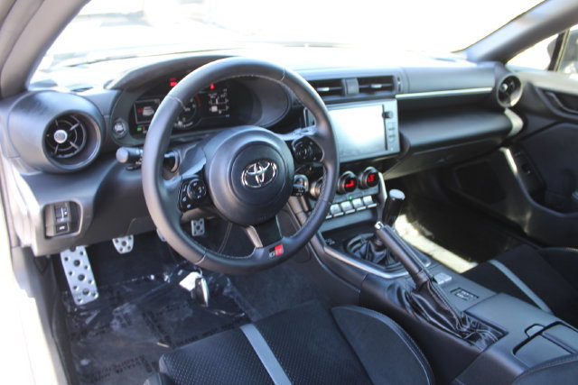 Used 2023 Toyota GR86 Premium RWD image 14