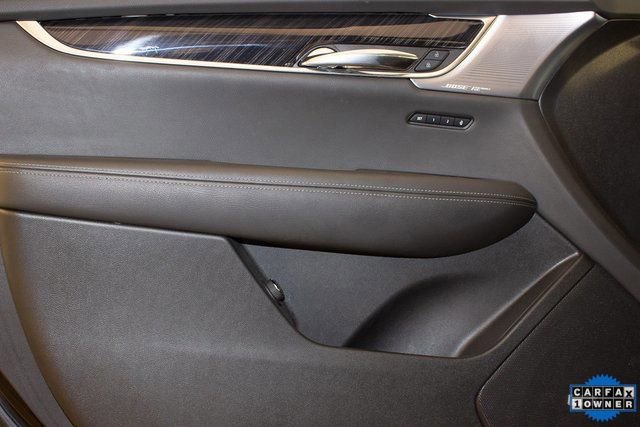 Used 2025 Cadillac XT6 Premium Luxury image 24