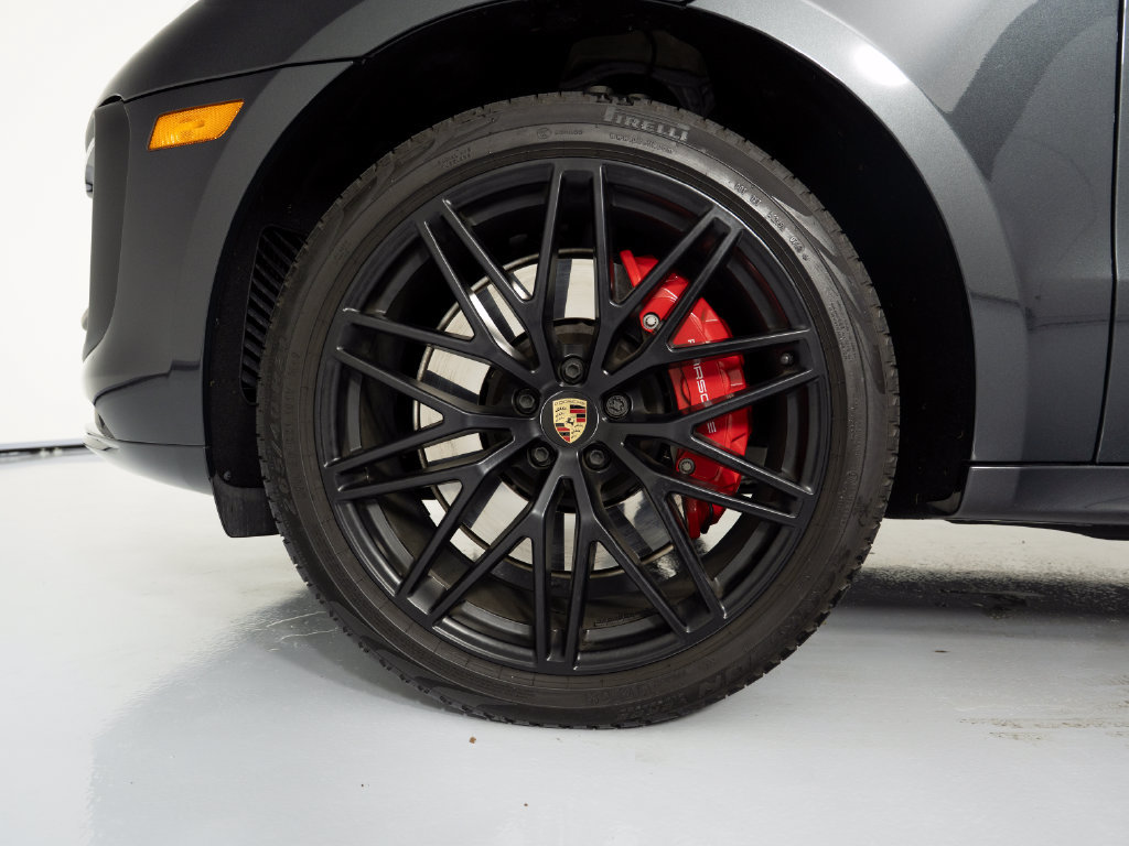 Certified 2023 Porsche Macan GTS AWD/4WD image 17