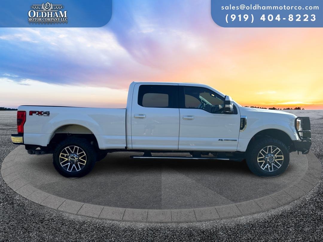 Used 2017 Ford F250 Lariat w/ Lariat Value Package image 2