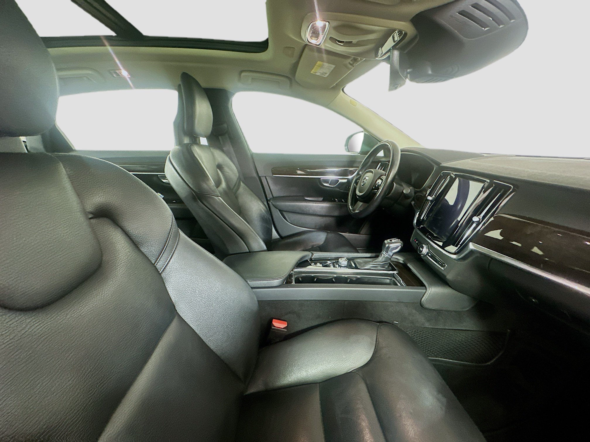 Used 2019 Volvo S90 T5 Momentum FWD image 31