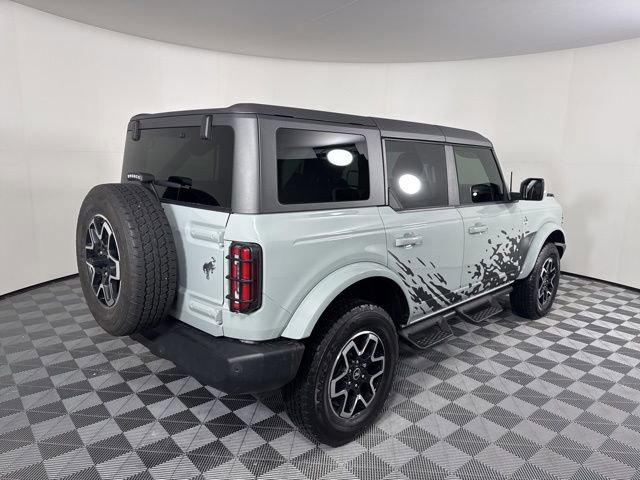 Used 2023 Ford Bronco Outer Banks image 3