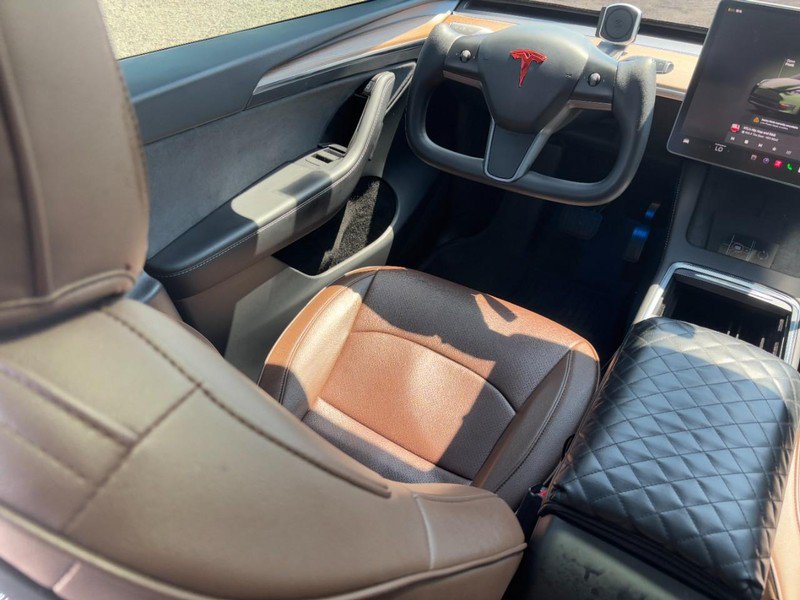 Used 2024 Tesla Model Y Long Range AWD/4WD image 14