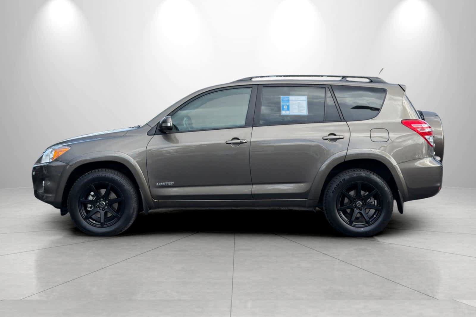 Used 2011 Toyota RAV4 Limited w/ Limited Extra Value Pkg AWD/4WD image 5