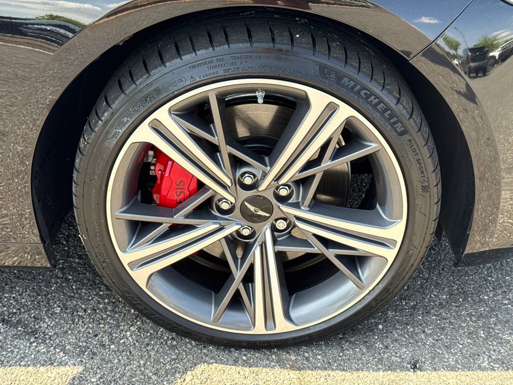 Used 2024 Genesis G70 3.3T Advanced w/ Sport Prestige Package image 12