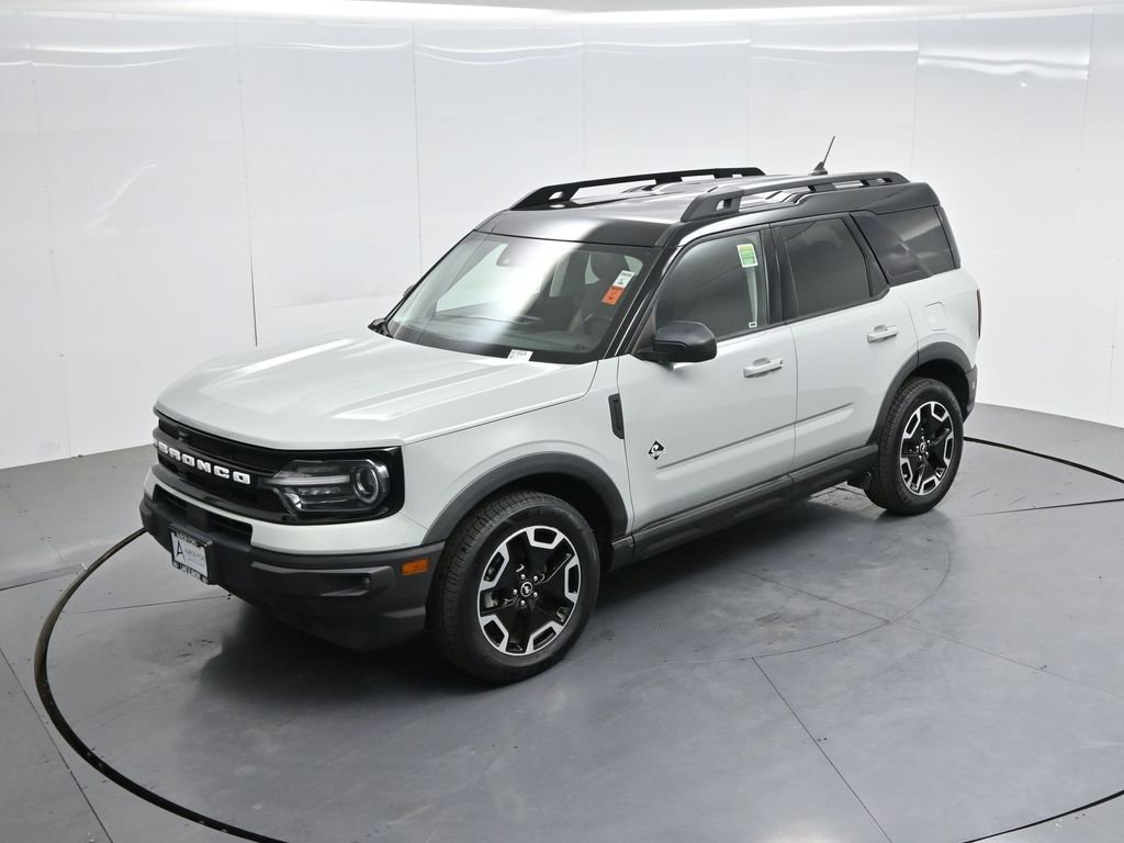 Used 2022 Ford Bronco Sport Outer Banks w/ Tech Package AWD/4WD image 46