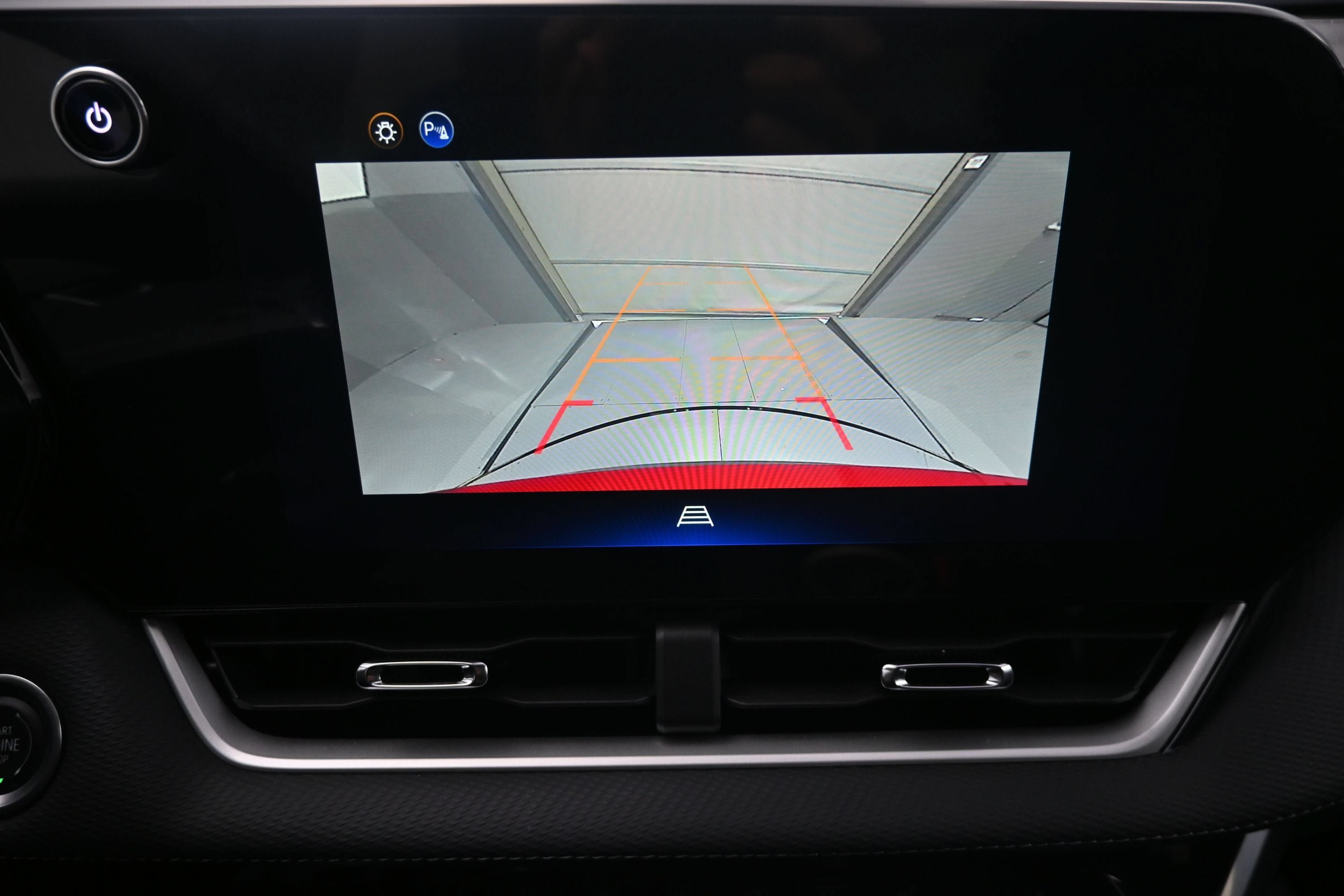 Used 2025 Chevrolet Equinox LT w/ Midnight Edition FWD image 18