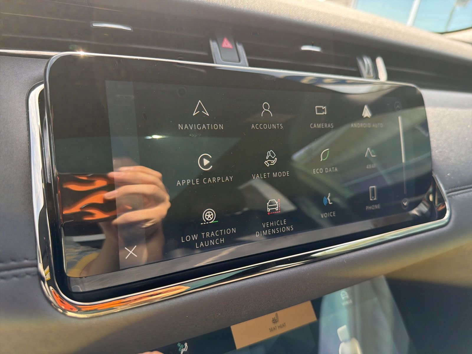 Used 2023 Land Rover Range Rover Evoque R-Dynamic SE image 46